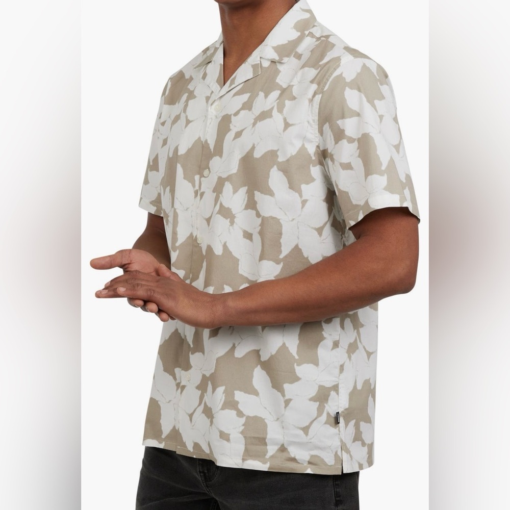 DKNY SPORTSWEAR WILLIAM CAPM MENS SHIRT Size S